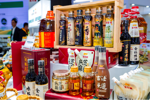 品质承诺16年，开放透明工厂与体验馆共筑网络文化新篇章