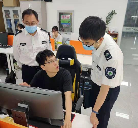 诚信经营,进一步营造更加清朗的网络空间,维护繁荣有序的网络文化市场