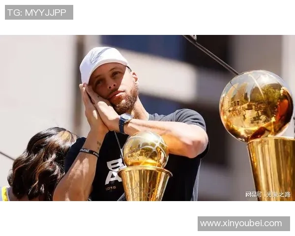 头像兄弟齐聚足球场展现男生魅力与激情的明星之路 头像兄弟齐聚足球场展现男生魅力与激情的明星之路